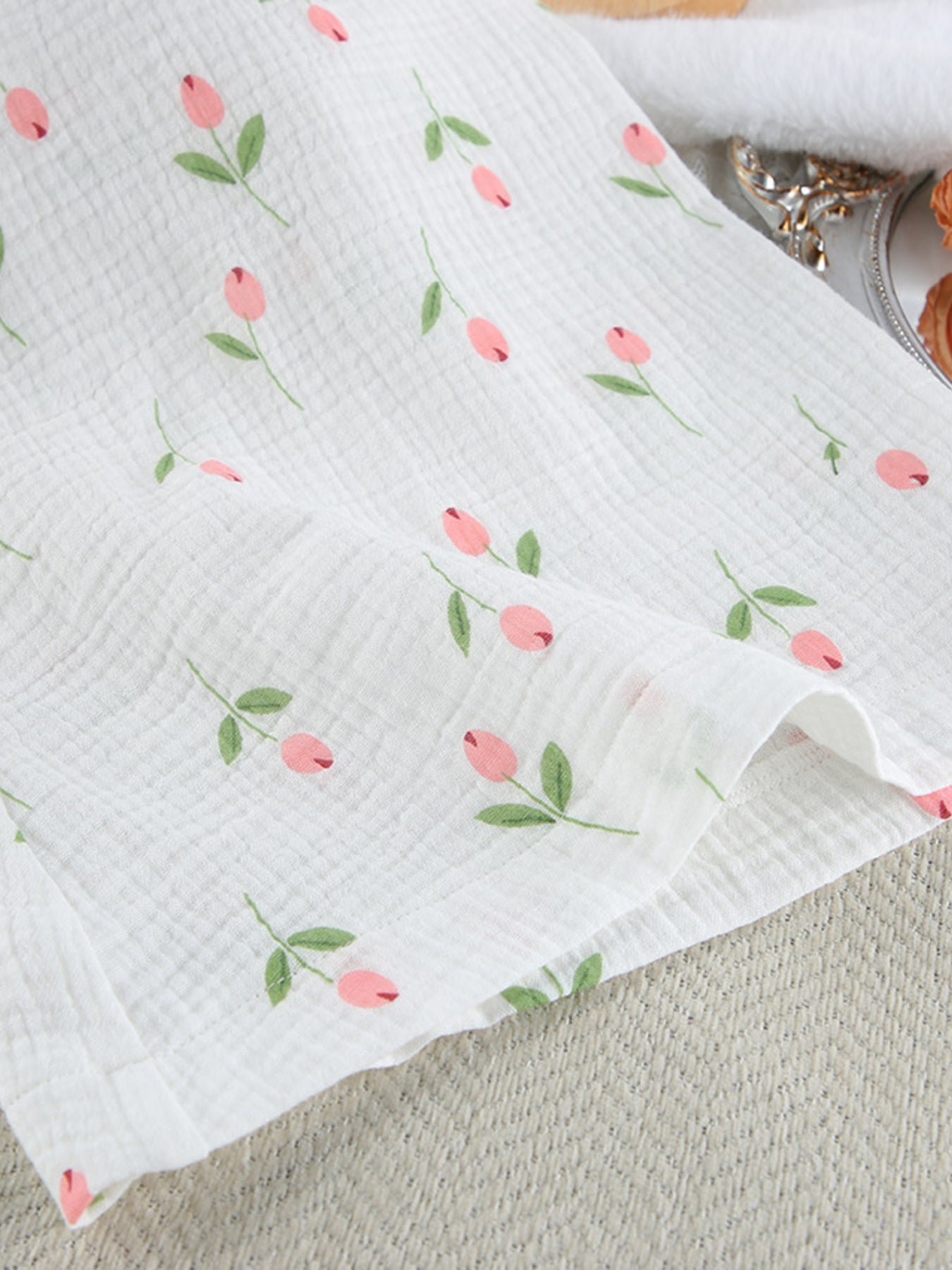 White Floral Print Lightweight Nightgown for Women – Soft Breathable Lounge Sleep Dress