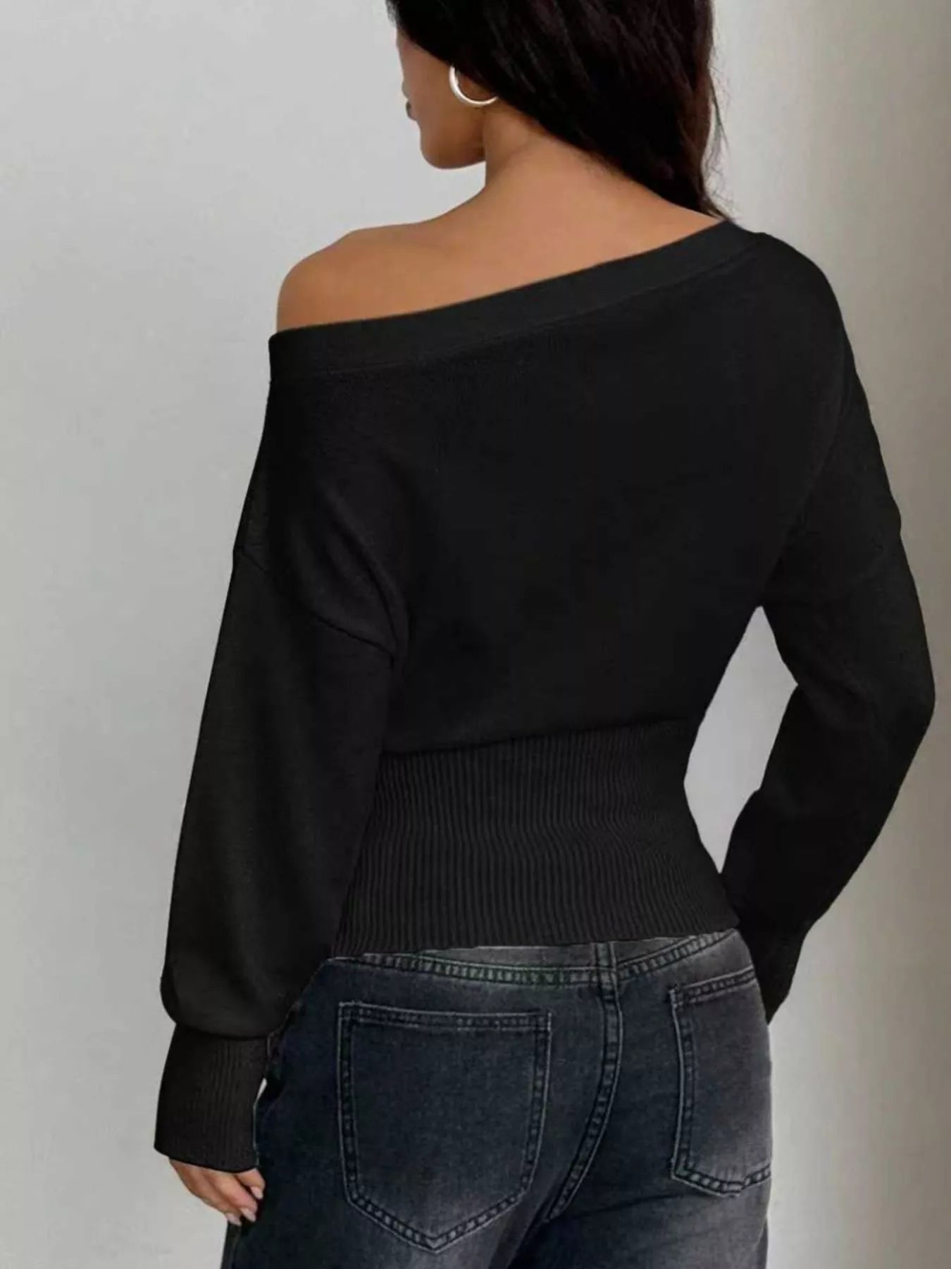 Women’s Elegant Off Shoulder Sweater | JLouren