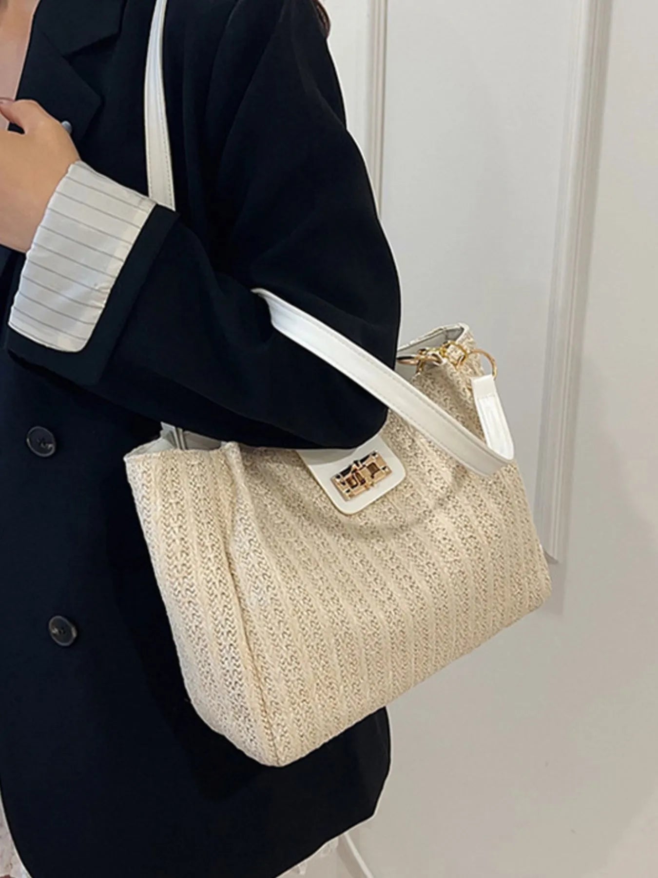 Medium woven straw tote bag with PU leather strap