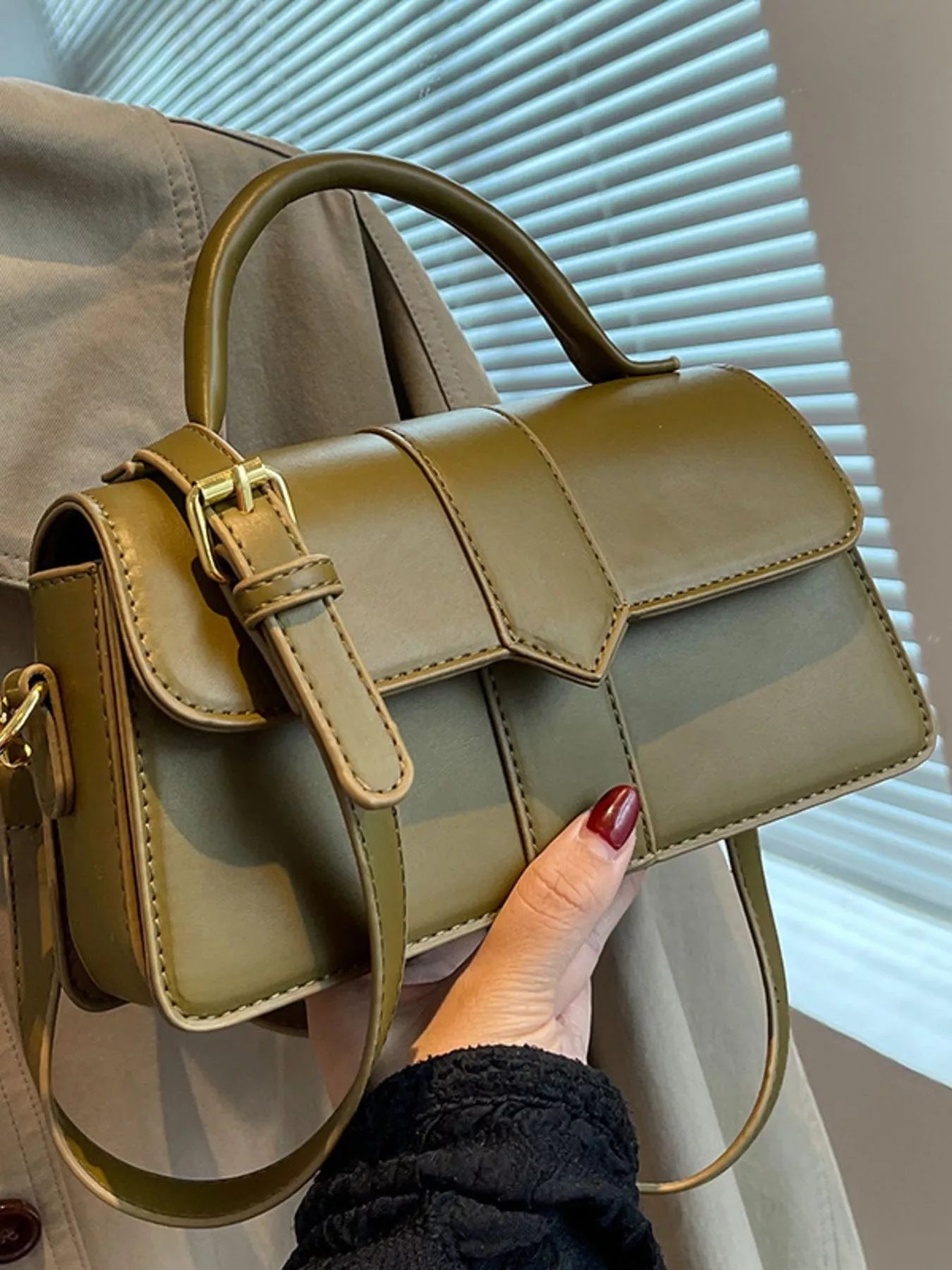 Green Handle Crossbody Bag – Elegant 2-in-1 Handbag for Everyday & Travel
