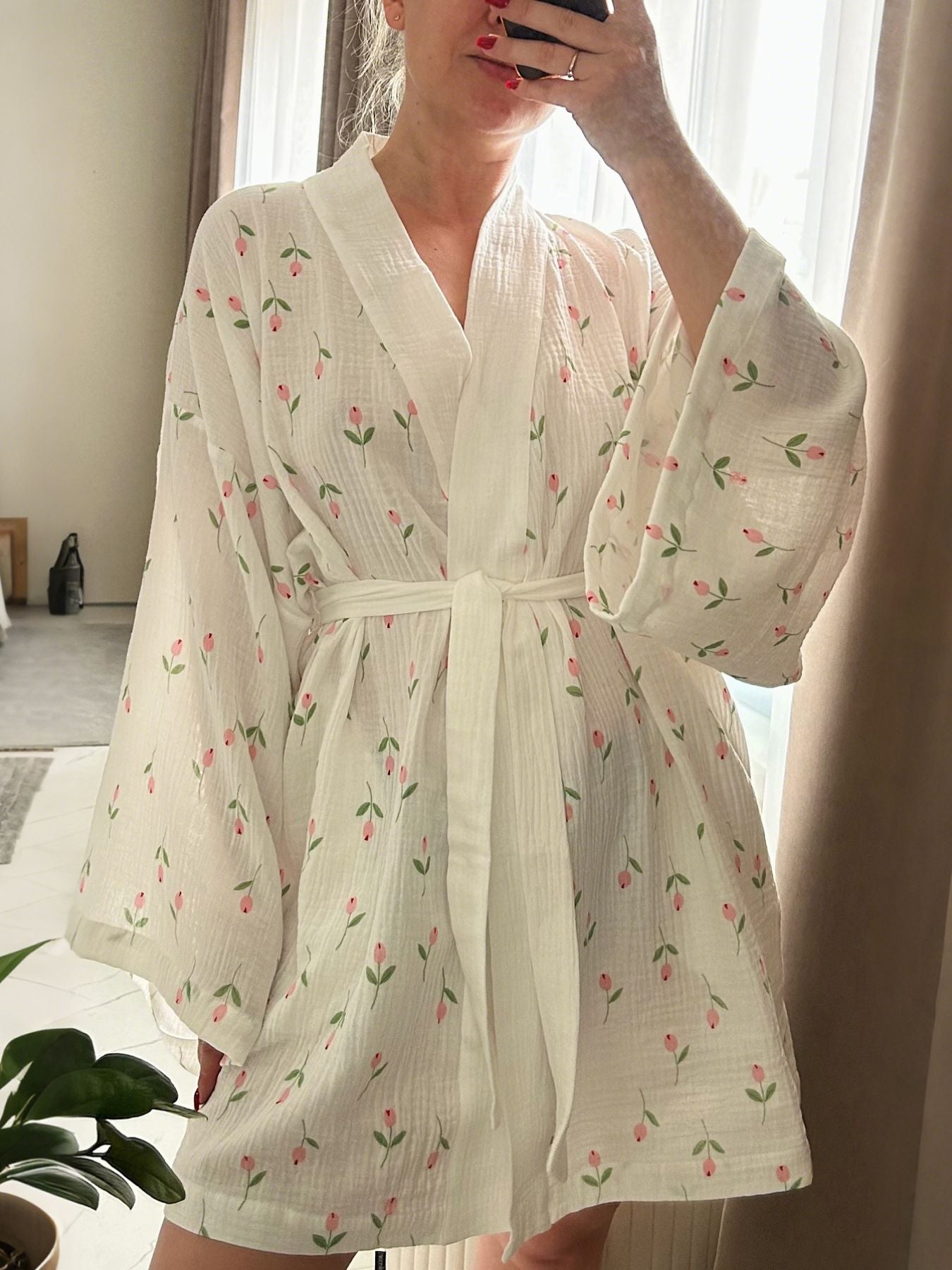White Floral Print Lightweight Nightgown for Women – Soft Breathable Lounge Sleep Dress
