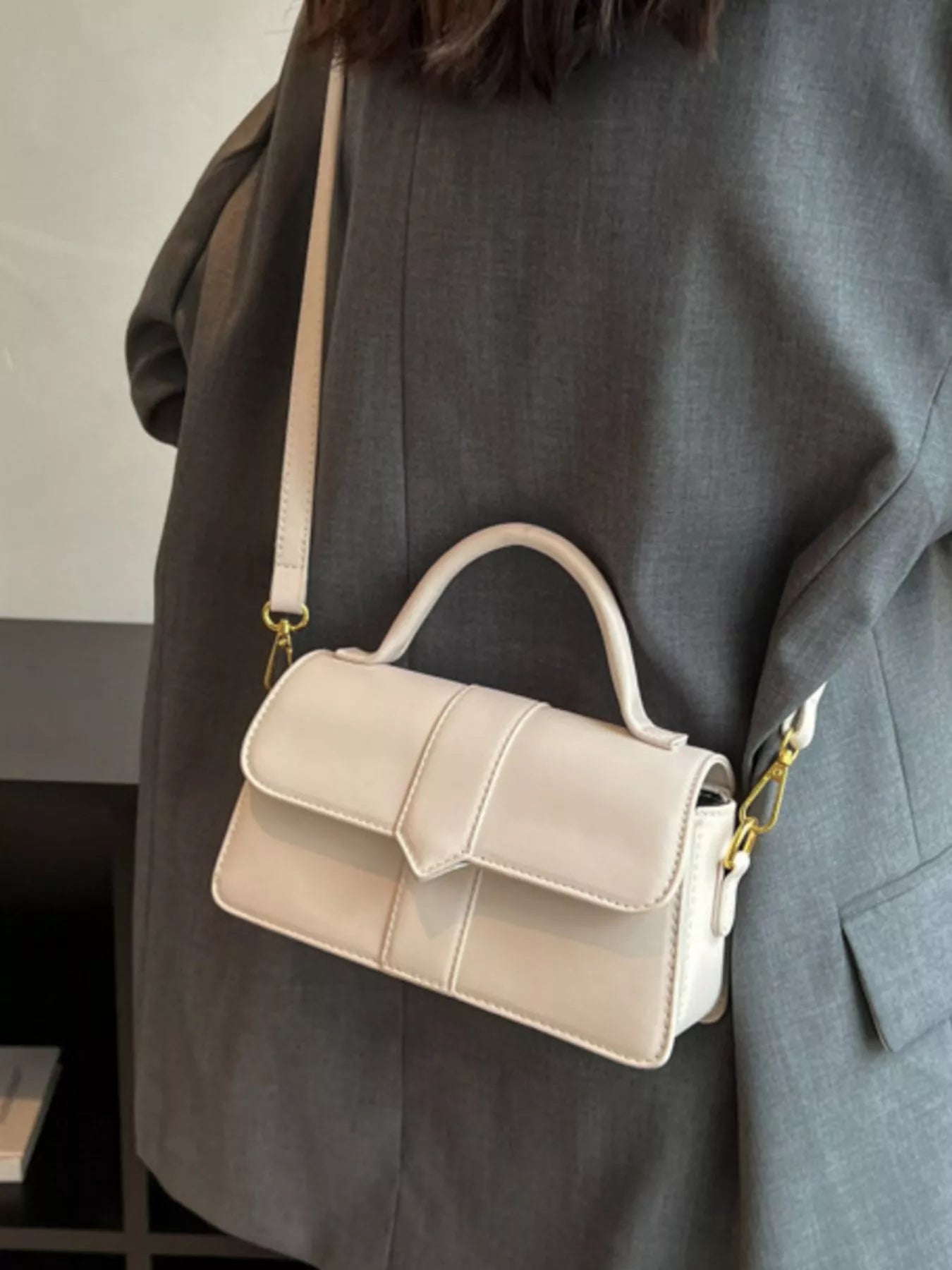 Top Handle Crossbody Bag – Elegant 2-in-1 Handbag for Everyday & Travel
