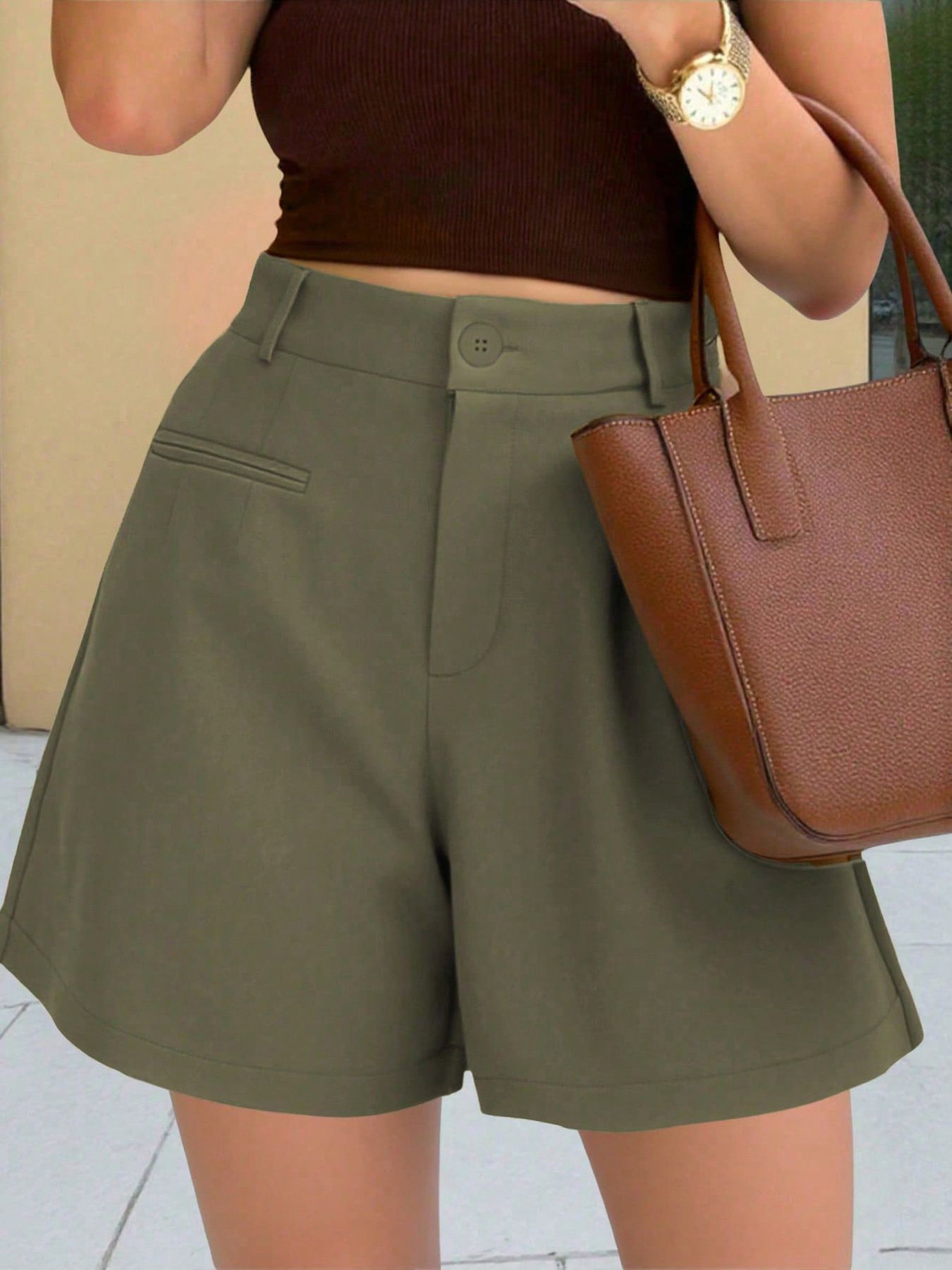 High-Waisted Shorts – Casual Summer Outfit for Women