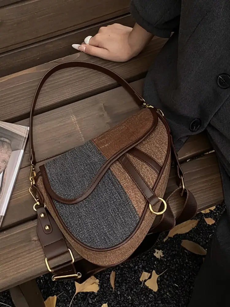 adjustable-strap-crossbody-bag-for-women