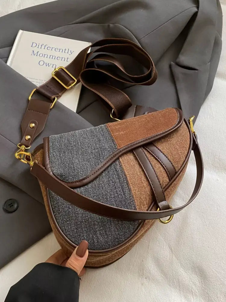 adjustable-strap-crossbody-bag-for-women