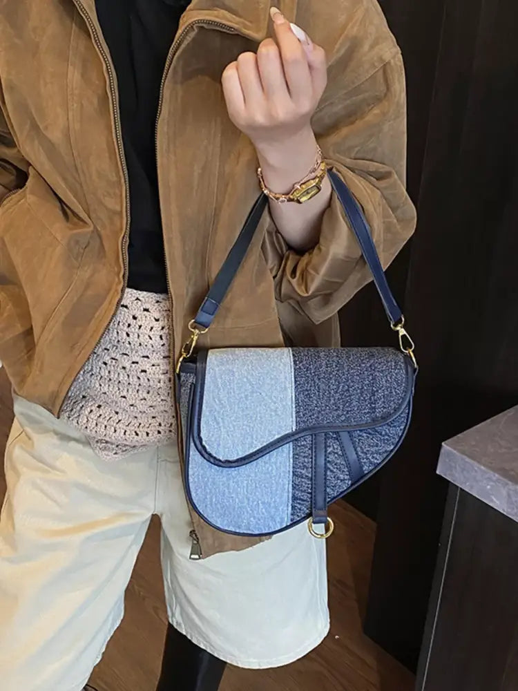 adjustable-strap-crossbody-bag-for-women