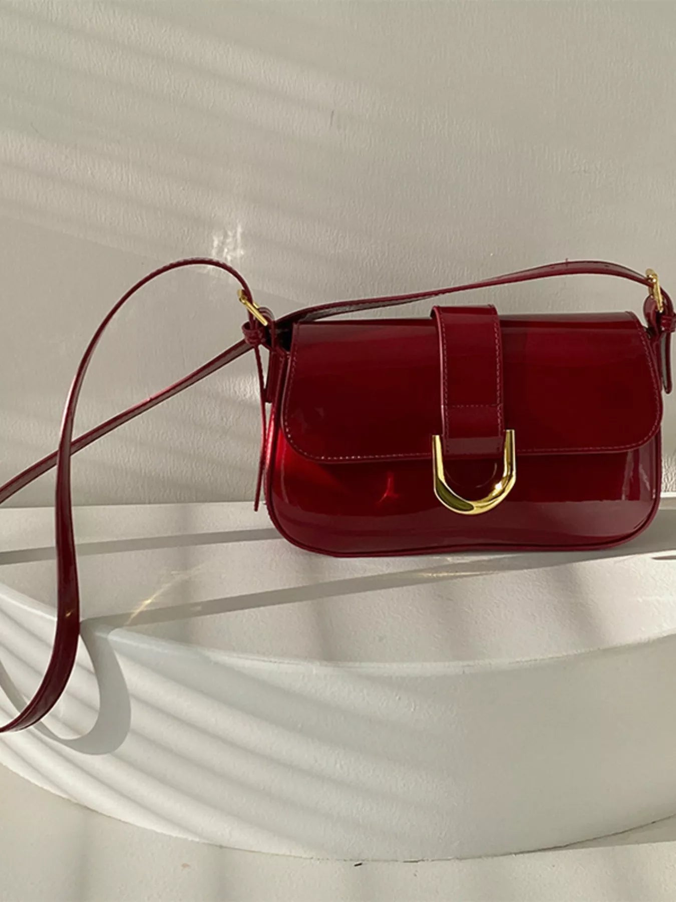 Red Adjustable Strap Leather Crossbody Bag | Jlouren